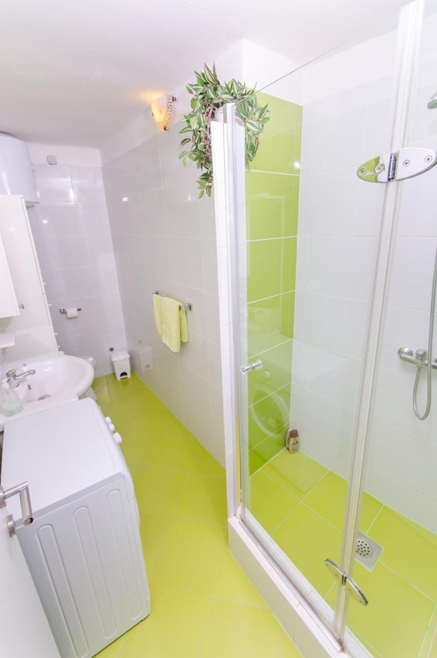 Anna Apartment