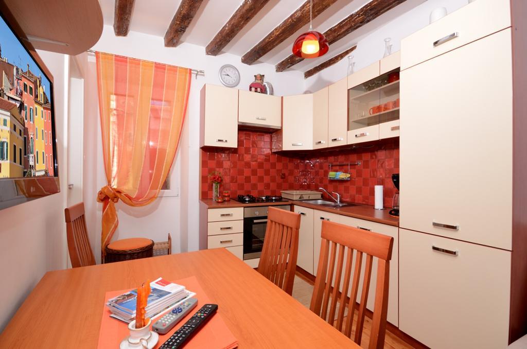 Anna Apartment